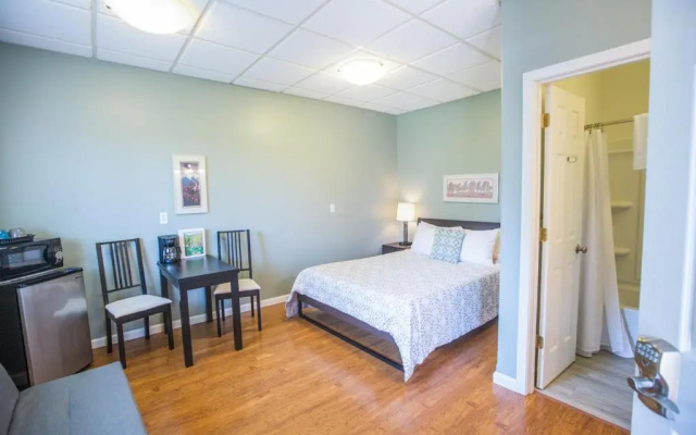Trailhead Lodging