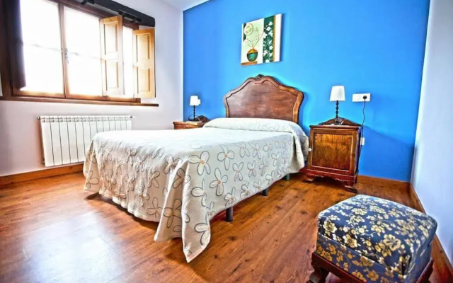Apartamentos Rurales El Picoretu
