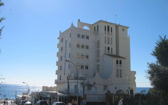 Отель Apartamentos Turísticos Sunny Beach вид на фасад
