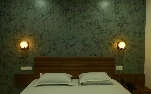 Balu Residency - A Business Class Hotel