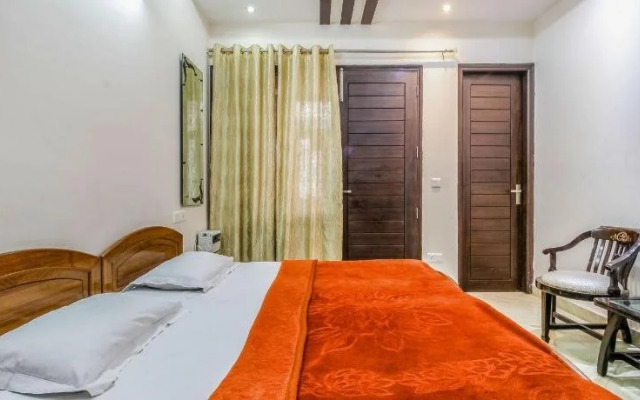 Stay Royal Bed & Breakfast