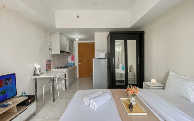 Cozy and Simply Studio Apartment Margonda Residence 2