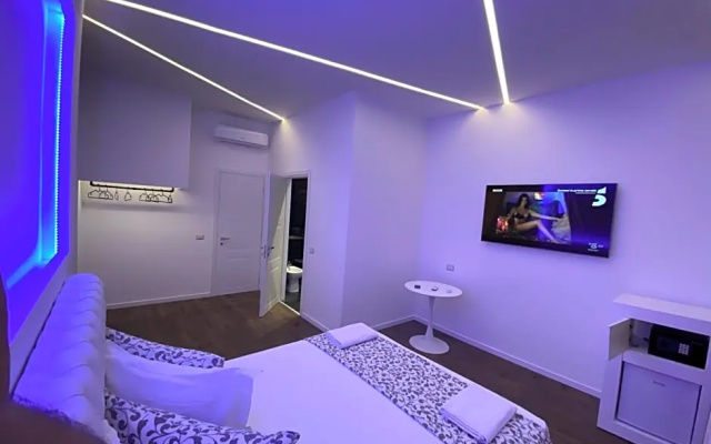 Vatican G&G Suites