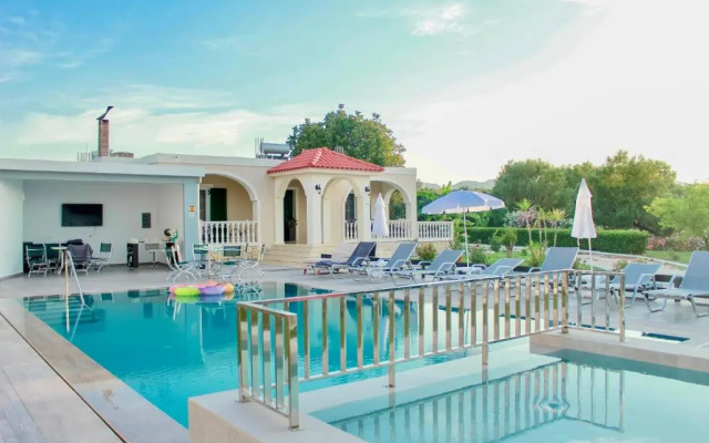 GK Holiday Home