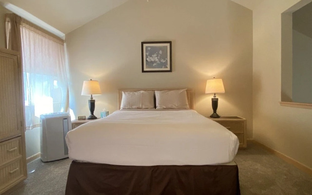 Mountain Harbor #208 2 Bedroom Condo