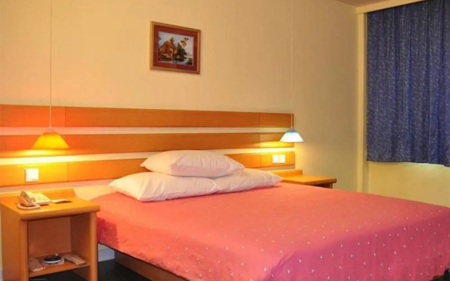 Home Inn Yiwu International Trade Center