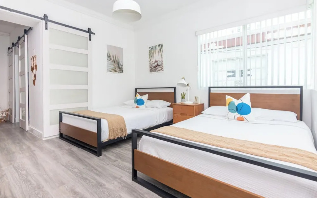 West Deco Boutique Apartments