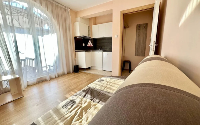 Menada Apartments in Messembria Resort