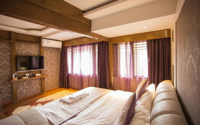 Lijiang Mufu Bieyuan Inn