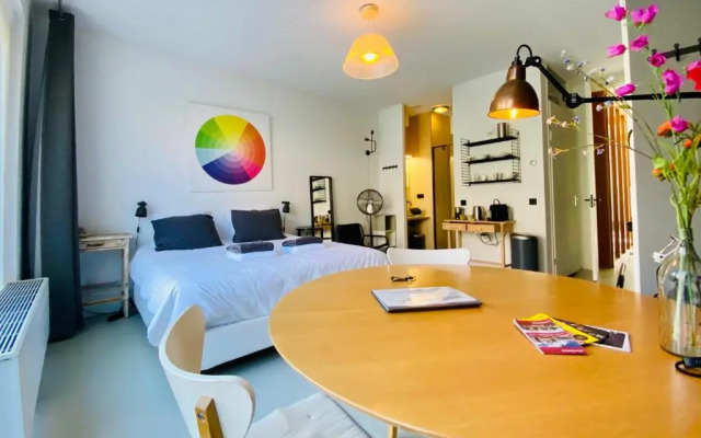Comfortable private patio room
