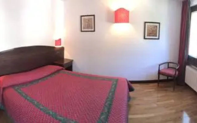 Hotel Stambecco