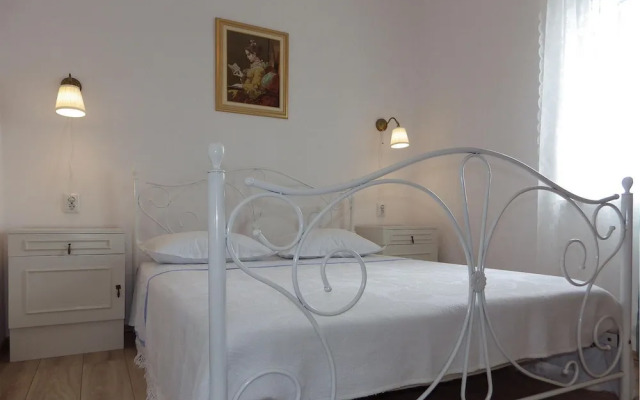 Nice Home in Celina With 3 Bedrooms, Internet and Outdoor Swimming Pool
