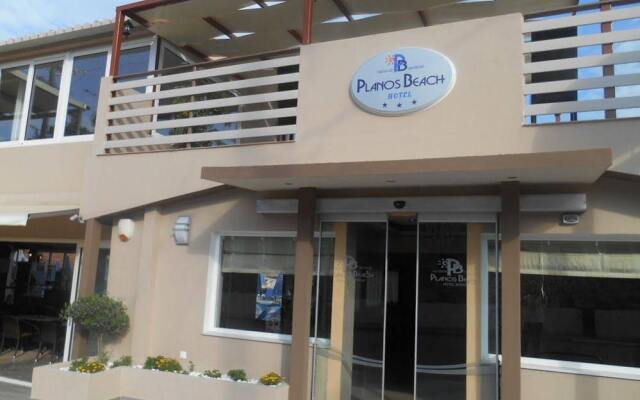 Отель Planos Beach вид на фасад