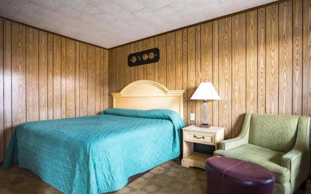 OYO Hotel Holly Springs MS