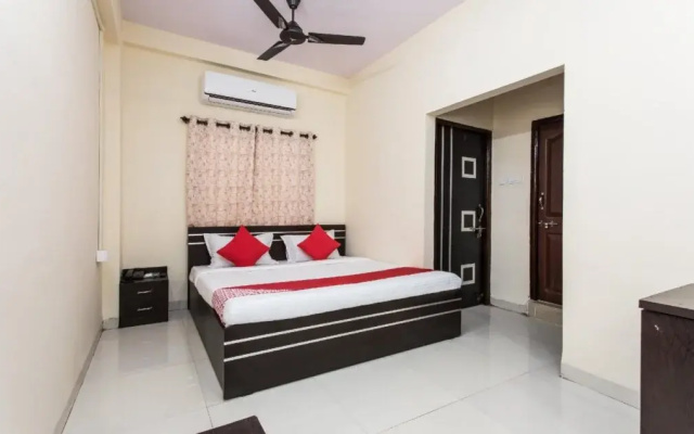 OYO 19316 Hotel Mahati