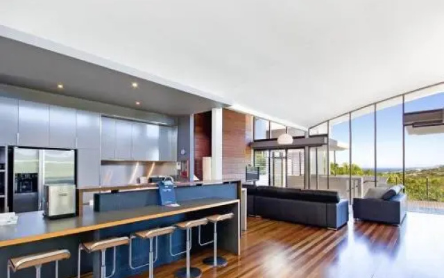 3 Kiamba Court