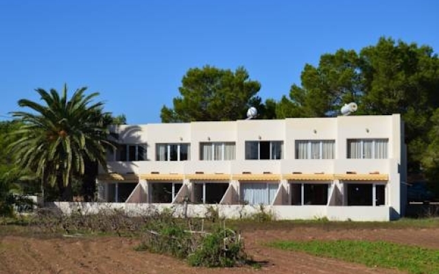 Отель Apartamentos Marcelino - Formentera Break Испания, Форментера - отзывы, цены и фото номеров - забронировать отель Apartamentos Marcelino - Formentera Break онлайн вид на фасад