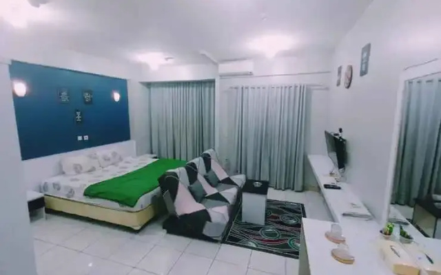 Center Point Apartment By RR Property
