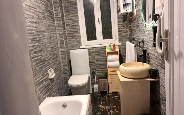Downtown Family Suites