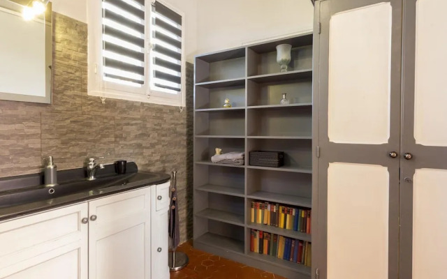 Frejus Villa With Private Pool & Beach