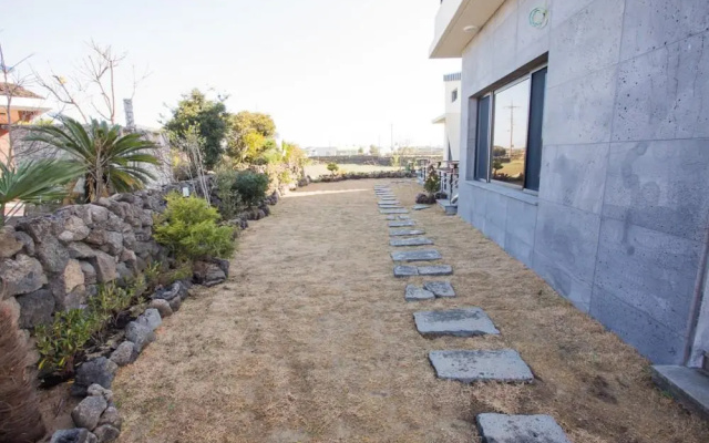 Arapani Pension