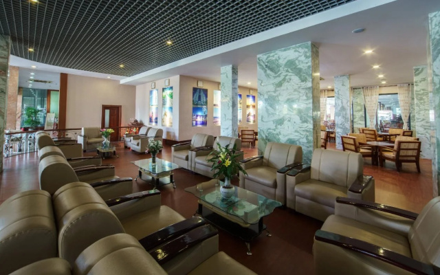 Smiling Hotel