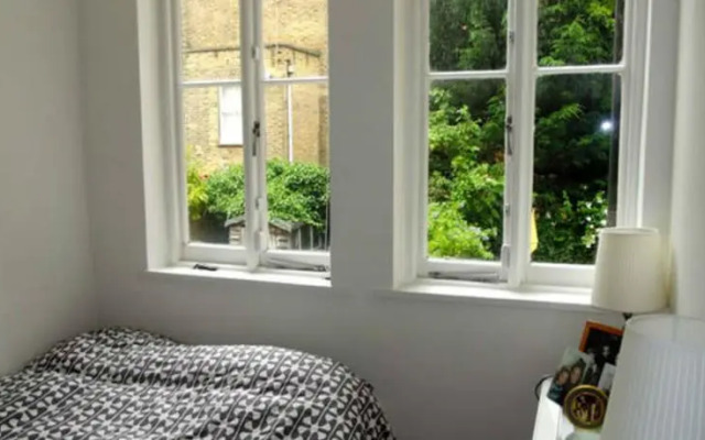 FG Property - Notting Hill, Chesterton Road, Gr. Floor