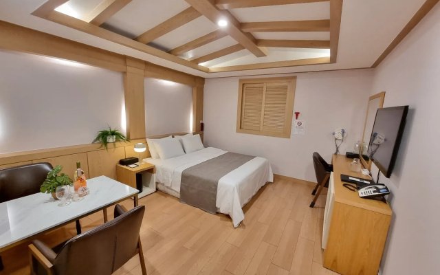 Lex Tourist Hotel