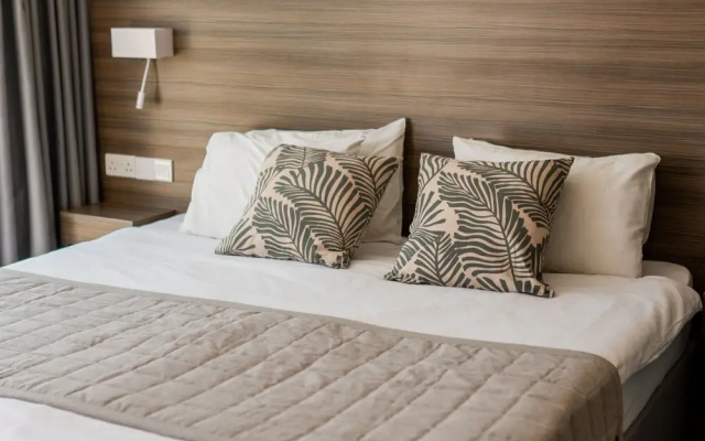 Rio Gardens - Delightful Studio w Shared Pool