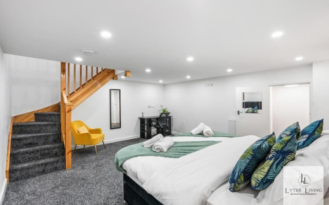 Top Hat - 1 Bed Apartment