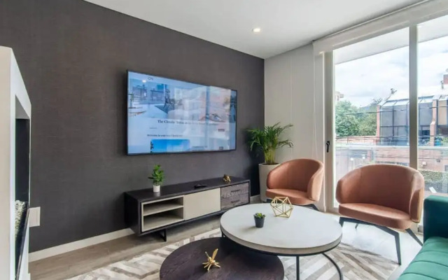 Modern 3BR in Usaqu n