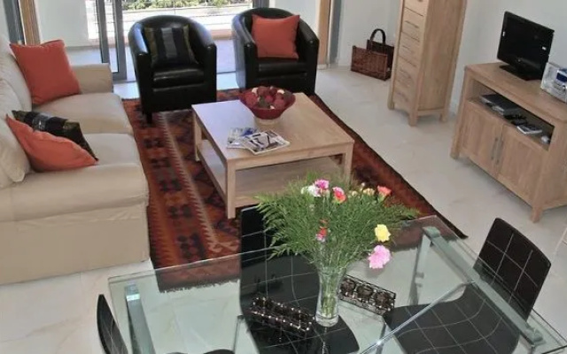 Whale Watcher's Self Catering