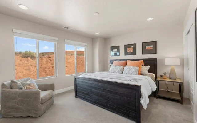 Desert Serenity 4 Bedroom Townhouse