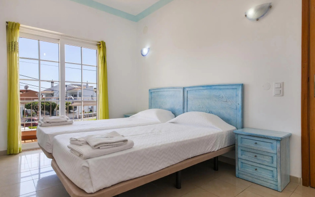 G - Bedroom 2-1 in the Lagos Inn Guesthouse