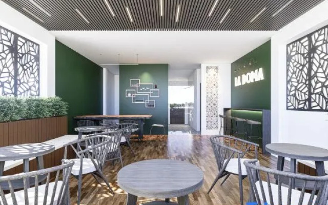 La Doma Hotel - Airport Serviced Residence