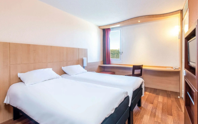 ibis Issoire