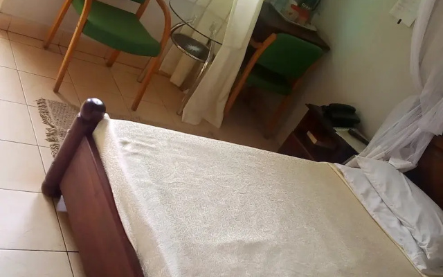 Scroll Inn Hotel