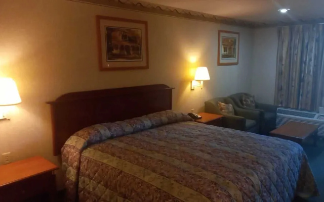 Traveler Inn and Suites