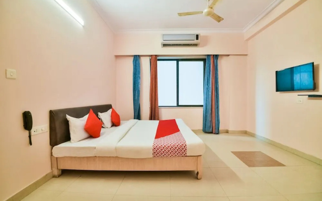 Oyo 37212 Hotel Soft Petals By Arn Group