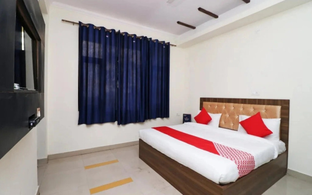 Hotel 9 Palm by OYO Rooms