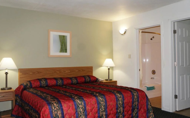 Lake Marina Inn