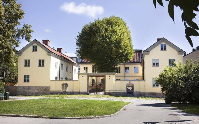 Отель Hellstens Malmgård вид на фасад