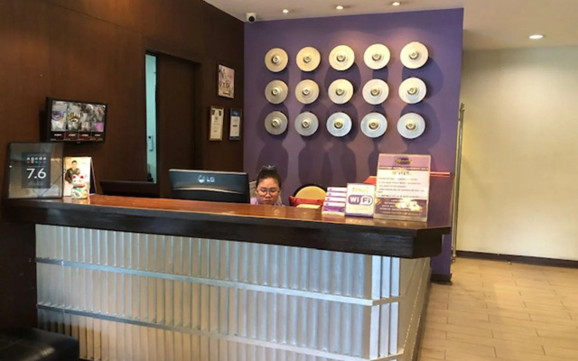 Sawasdee Hotel @ Sukhumvit Soi 8