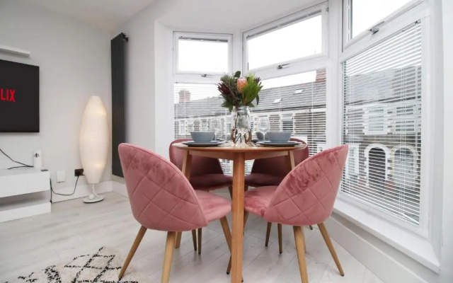 NEW 2 Bed Comfort - Functional - Secure - Private