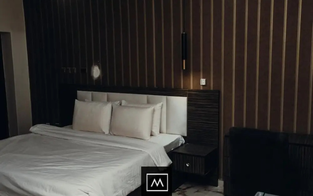 Mo-House Hotels and Apartments