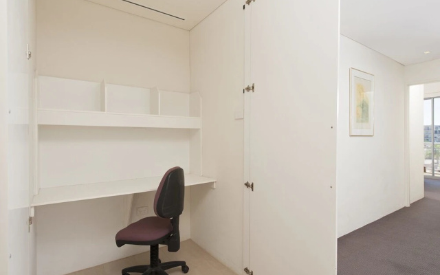 Cote D'Azur,  Unit 41/61 Donald Street