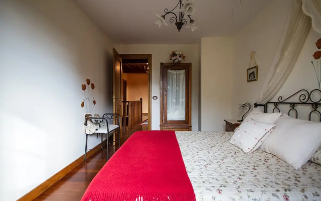 102713 House in Santiago de Compostela VR