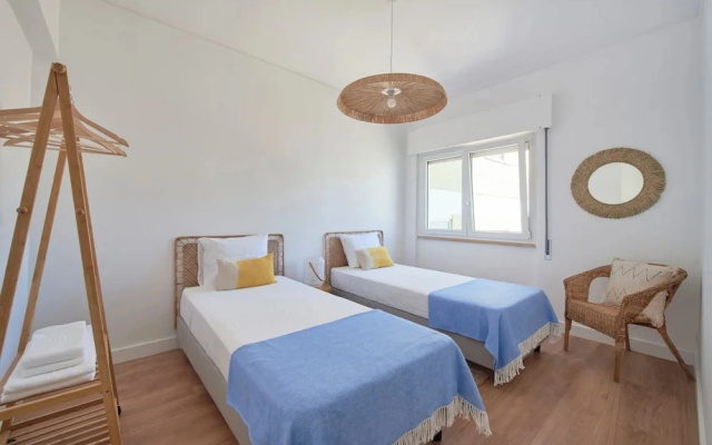 Sunset Bay View Renovated Apt, By Timecooler