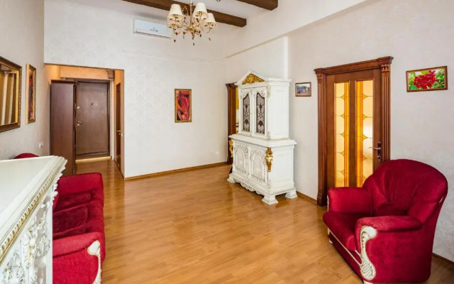 2 Virmens'ka Apartment
