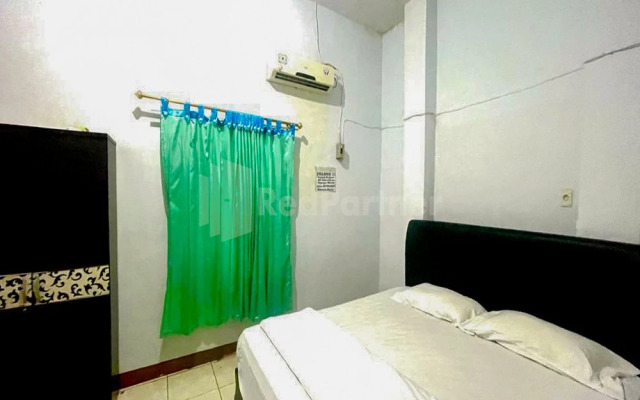 889 Guesthouse RedPartner